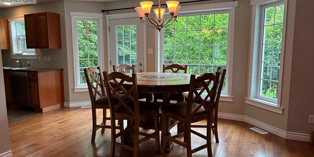 1 3239 APSLEY STREET Terrace Photo 5 1 3239 APSLEY STREET Terrace Photo 5